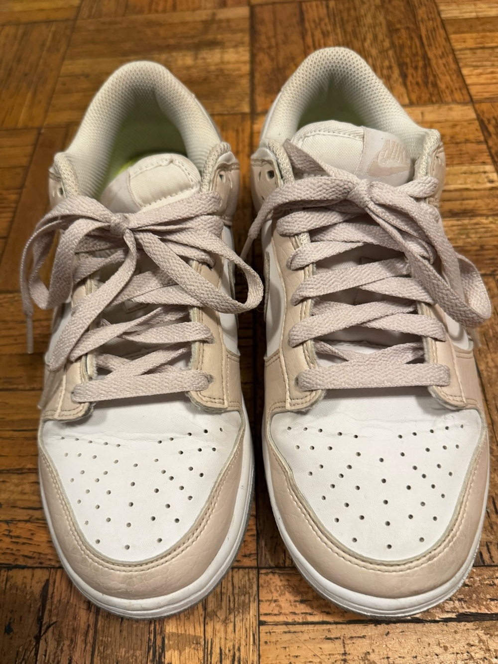 Nike Low-Top Sneakers in White and Light Beige